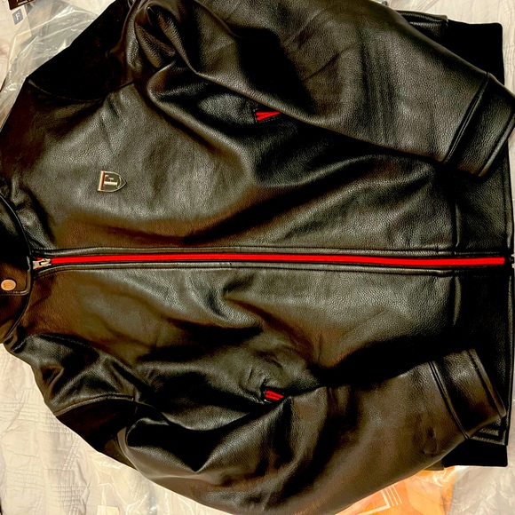 F Collections - BLACK - Made in ITALY 🇮🇹 - Vegan ‘Leather’ - Luxury Jacket - Picture 3 of 3